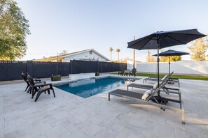 Outdoor pool, a heated pool - Scottsdale Oasis on 74th (Scottsdale)