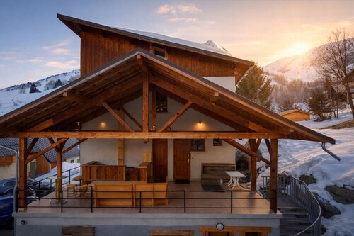 Andreas Large Vacation Rental ★ Sleeps 15 ★ 50 m from the slopes ★ Terrace ★ Les Sybelles