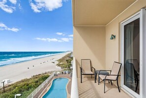Appartement, 1 queensize bed met slaapbank (Seychelles 603) | Zwembad | Een buitenzwembad en een verwarmd zwembad