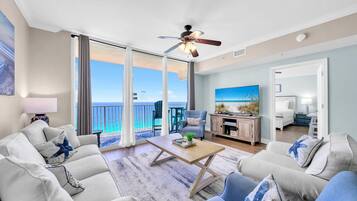 Condo, 1 King Bed with Sofa bed (Tidewater 2309) | Living area