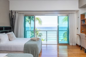 4 bedrooms, iron/ironing board, Internet, bed sheets - Beachfront with pier and saltwater pool for 14 ppl 4 bedrooms (Cozumel)