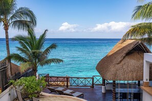 Terrace/patio - Beachfront with pier and saltwater pool for 14 ppl 4 bedrooms (Cozumel)