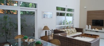 Quiet and welcoming house, close to the beach.