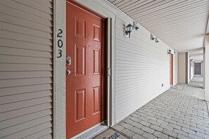 Exterior detail - Fully-Equipped Creekside Studio Condo w/fireplace, near skiway, trails & village (Vernon)