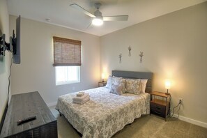 Room - The Modern- 8 Mi to beach/Kitchenette/
Stylish Palm Coast Home with Patio (Palm Coast)