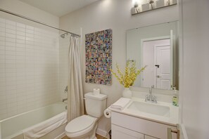 Shower, hair dryer, towels, soap - The Modern- 8 Mi to beach/Kitchenette/
Stylish Palm Coast Home with Patio (Palm Coast)