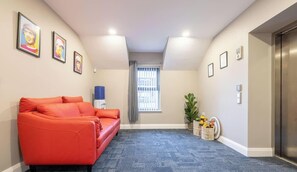 Interior - Homestead Hillsborough, Triple Deluxe Suite (Hillsborough)