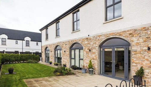 Homestead Hillsborough, 1-Bed Apt • Sleeps 3
