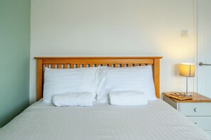 2 habitaciones, tabla de planchar con plancha y wifi gratis 