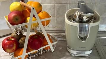 Kaffee und/oder Kaffeemaschine