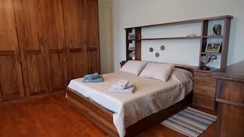 Deluxe-Doppelzimmer, Balkon, Blick auf den Innenhof