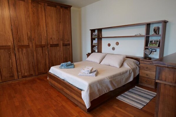 Deluxe Double Room, Balcony, Courtyard View - B&b Ponte Pietra (Salussola)