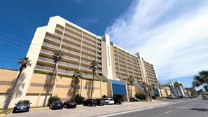 Exterior - Sweeping 5th Floor Views - Direct Beach - Remodeled (South Padre Island)