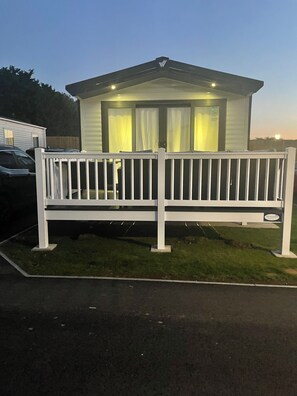 Property grounds - 3 bedroom static Carvan (Birchington-on-Sea)