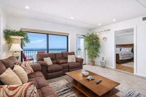 公寓, 多张床, 阳台, 海洋景观 (Saida Towers #31001) | 起居区