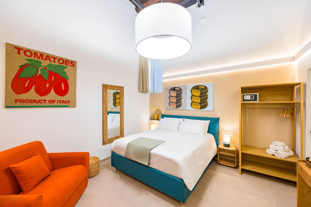 Comfort Room, 1 Queen Bed with Sofa bed