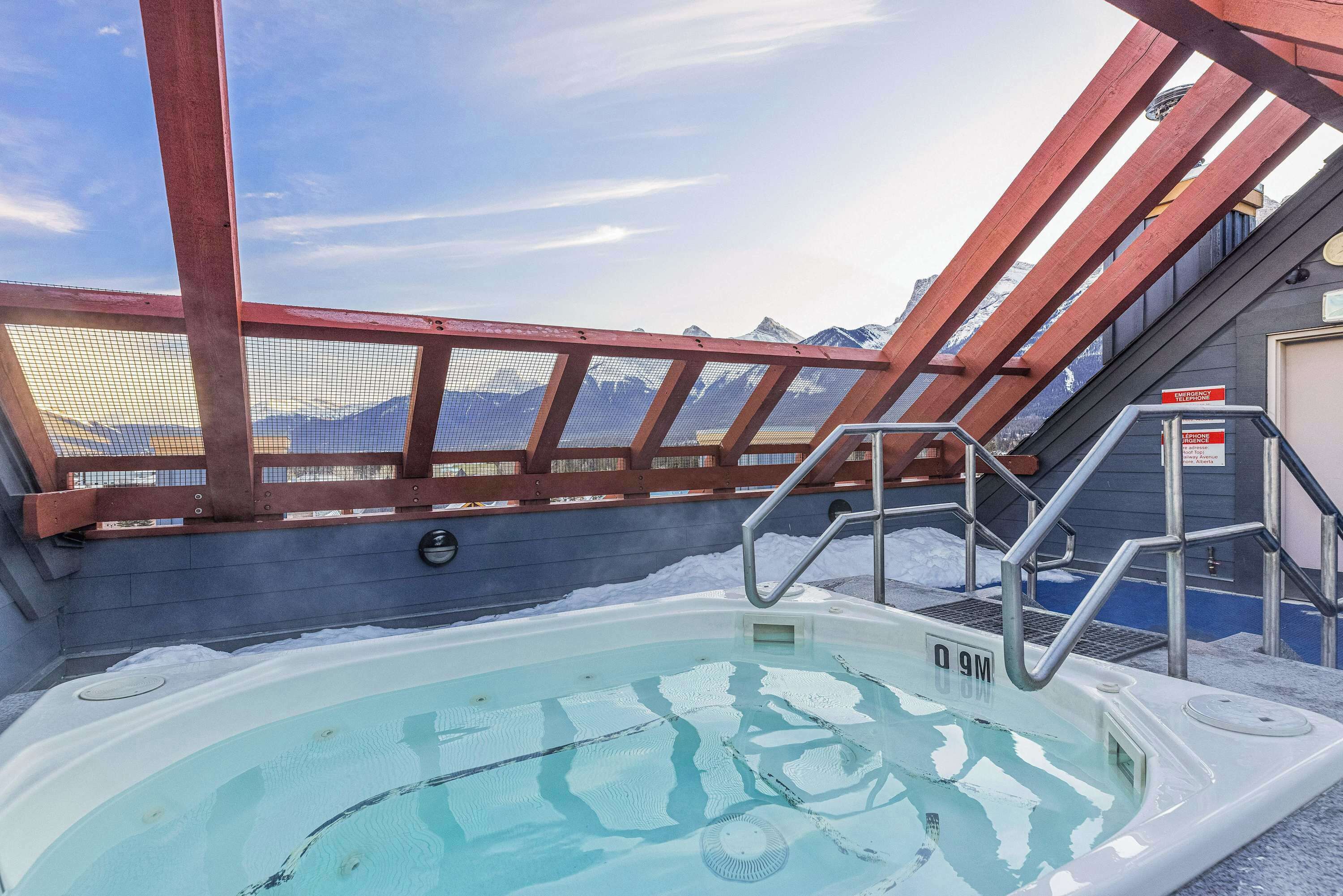 Bain à remous extérieur