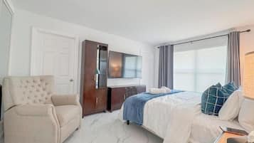 Iron/ironing board, WiFi, bed sheets