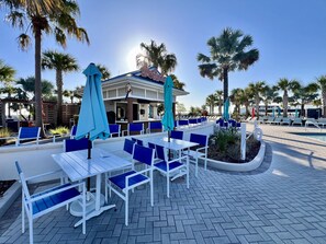 Outdoor dining - Last Minute Disney Getaway! Private Pool & Themed Bedrooms. Book Now! #164901 (Orlando)