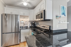 Coffee/tea maker, fridge, microwave, oven - NTB Underwater Escape – Oceanfront Fun at Topsail Reef (North Topsail Beach)