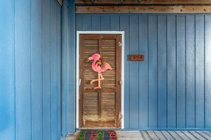 Exterior detail - NTB Underwater Escape – Oceanfront Fun at Topsail Reef (North Topsail Beach)