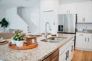 Interior - Last Minute Disney Getaway! Private Pool, Game Room & Themed Bedrooms. Book Now! #165735 (Orlando)