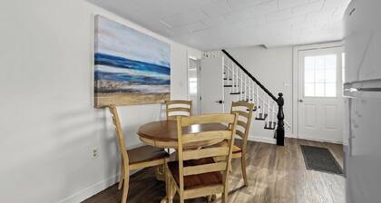 Rustico Shore Cottage