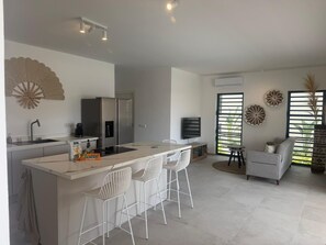 Interior - Luxury apartment, including pool, 6 minutes from Mambo Beach. (Willemstad)
