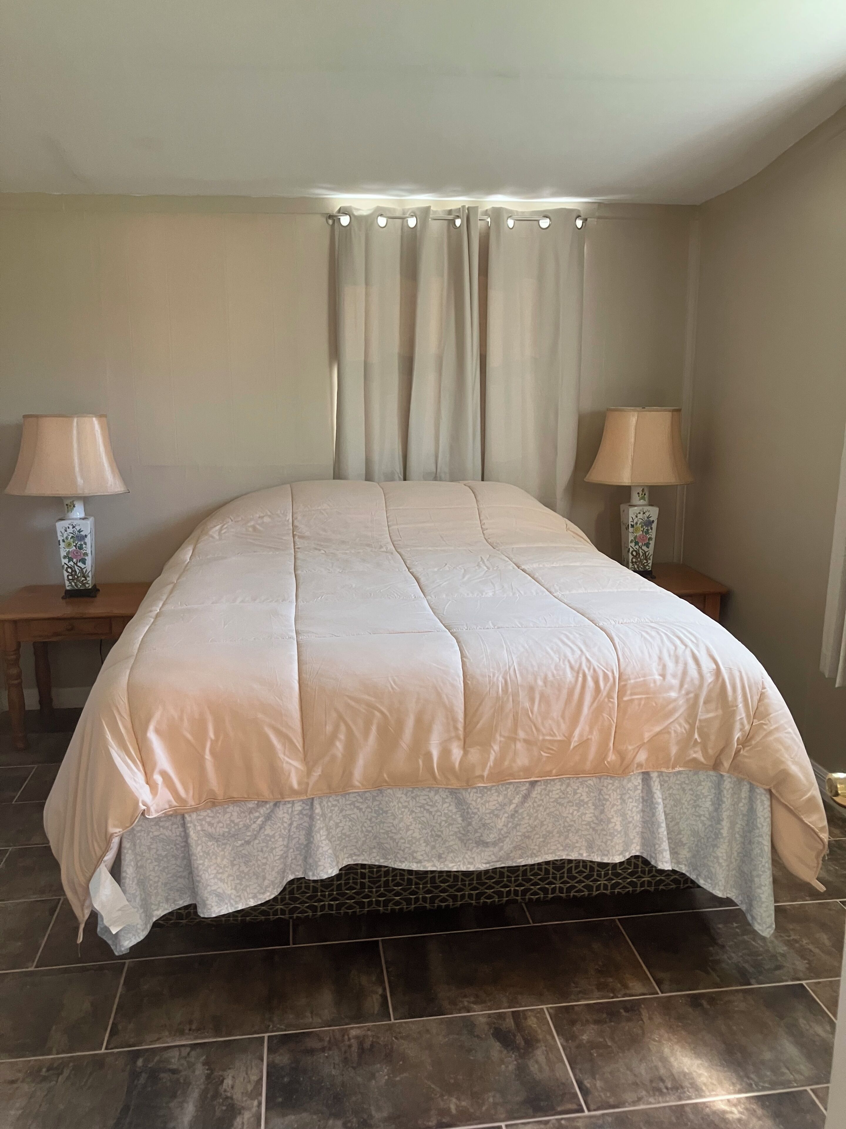 Comfortable 1-bedroom Apartment Close To Beach With Ac- Vero Beach - Vero Beach, FL