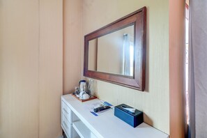 Phòng Suite dành cho gia đình | Bàn ủi/dụng cụ ủi quần áo, truy cập Internet không dây miễn phí 
