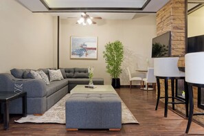 Smart TV - VESTA  - Luxury APT - 3BR - South Academy (III) (New Cairo City)