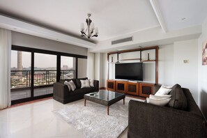 Smart TV - VESTA  - Luxury APT - 4BR - Agouza (I) (Giza)