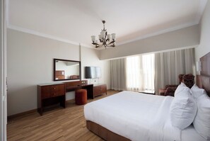 4 bedrooms, iron/ironing board, free WiFi, bed sheets - VESTA  - Luxury APT - 4BR - Agouza (I) (Giza)