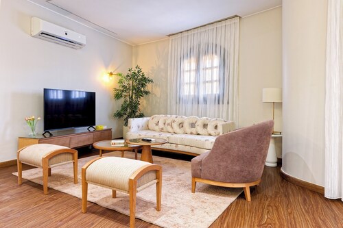 VESTA  - Luxury APT - 3BR - South Teseen (III)