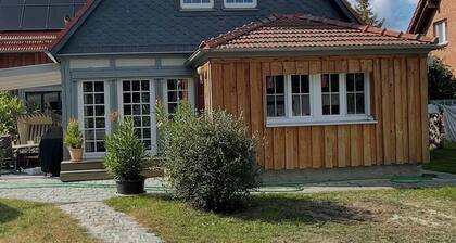 Familien-Urlaub im alten Forsthaus Uckermark, Kamin und Garten