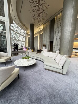 Lobby - Beach Club II Tower II ID.5406 (Hallandale Beach)