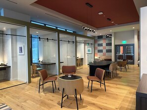 Dining - Crosby ID0039 · Unit 2015 (Miami)