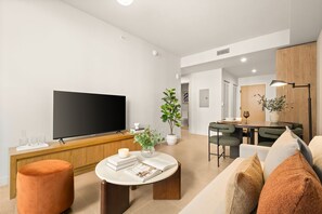 Living area - The Crosby ID0041 · Unit 210 (Miami)