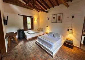 Standard Triple Room - La Casa del Árbol Barichara (San Gil)
