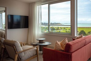 Deluxe Apartment, Ocean View - The Sea Breeze (Timaru)