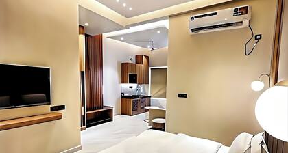 Awesome 1-bedroom apartment with AC in enchanting Rishikesh