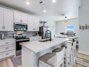 Fridge, microwave, oven, stovetop - Cove Harbor Beach House (Rockport)