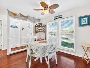 Dining - Blue Wave Landing #59 (Rockport)