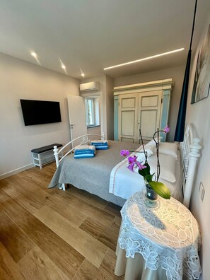 4 Schlafzimmer, Bügeleisen/Bügelbrett, WLAN, Bettwäsche