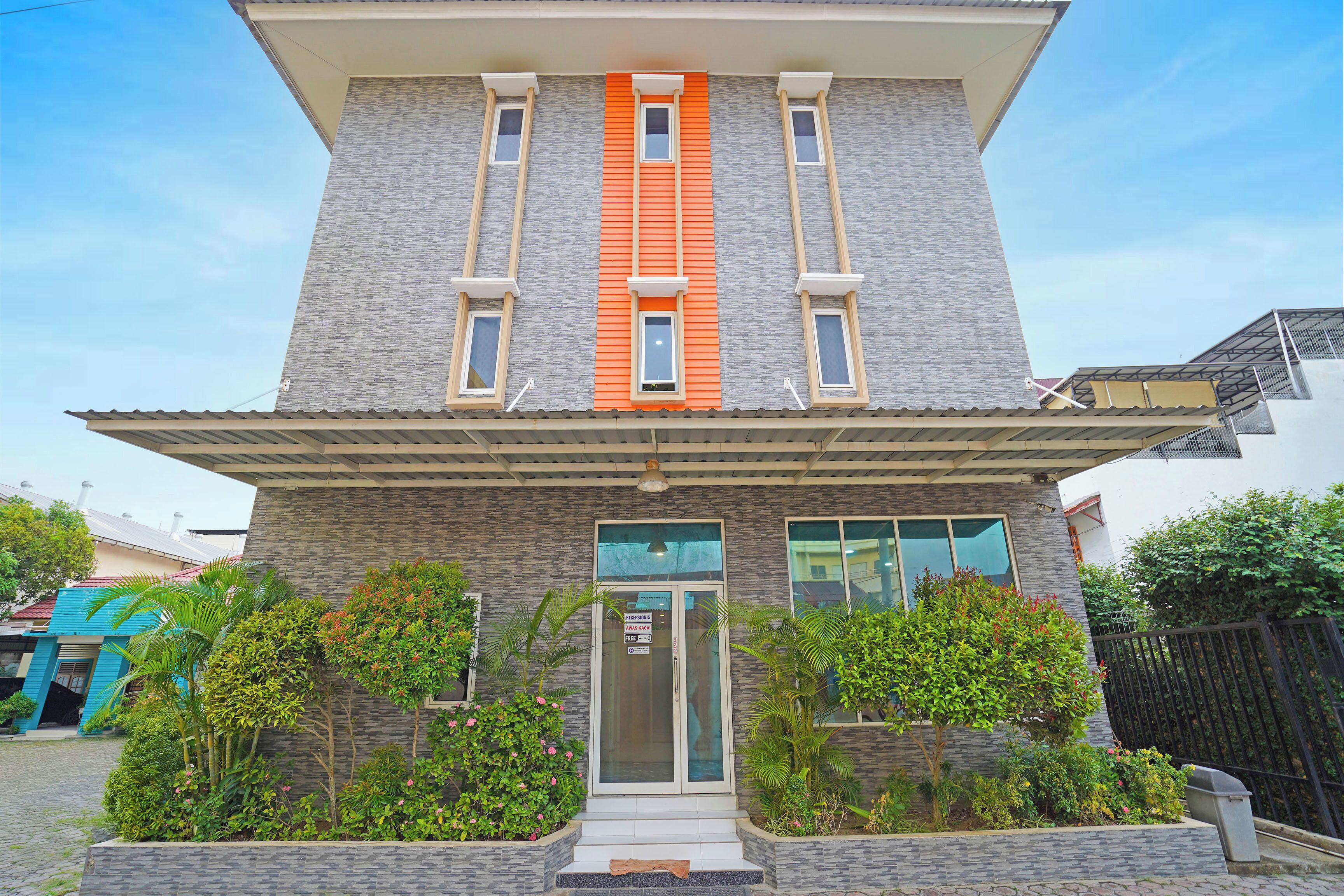 Fachada da propriedade