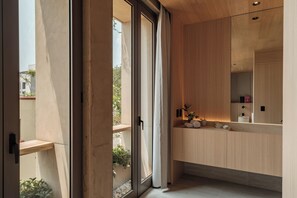 Hypo-allergenic bedding, minibar, in-room safe, desk - SAAVI by ONTO SIGNATURE (Mexico City)
