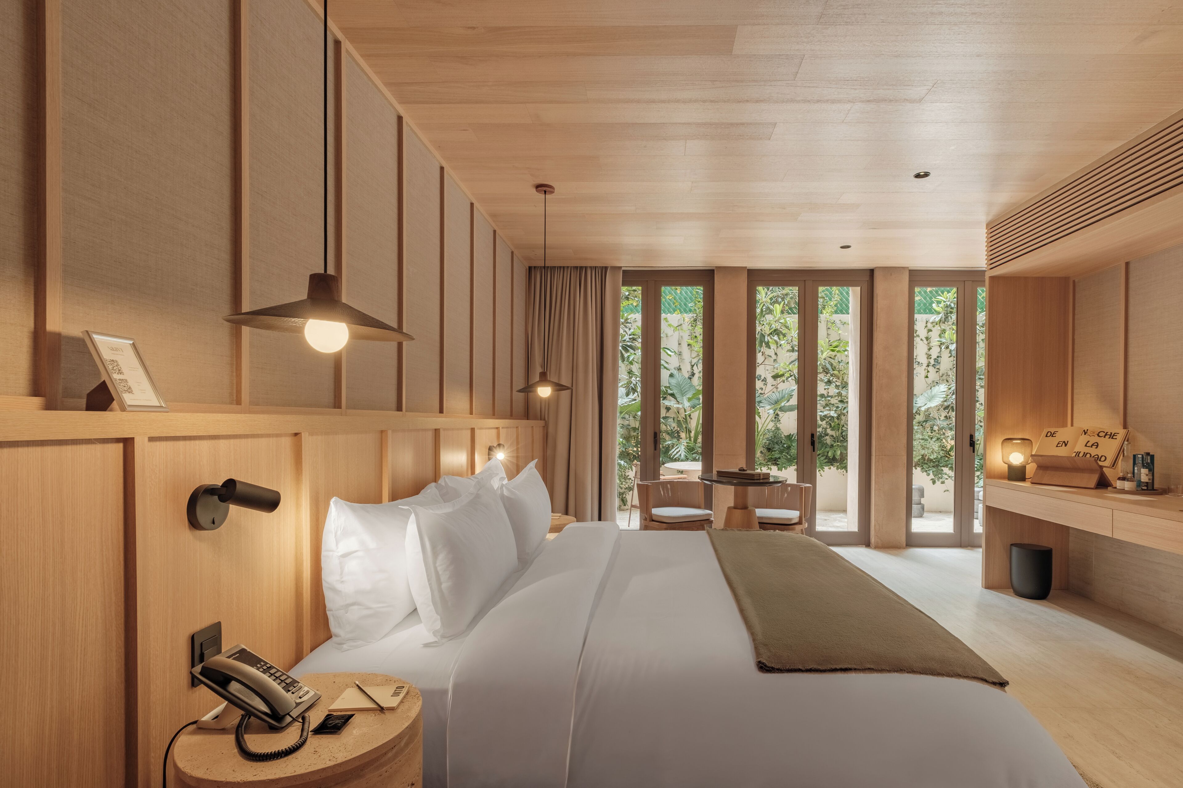 Hypo-allergenic bedding, minibar, in-room safe, desk