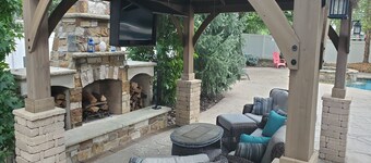 Private Oasis in Olathe