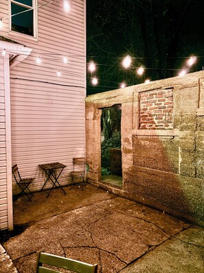 Terrace/patio - West Hill Retreat (Akron)