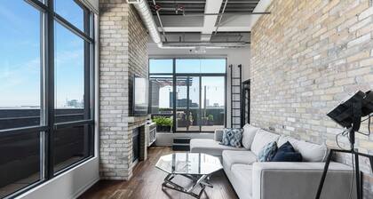 Private Rooftop Penthouse Loft